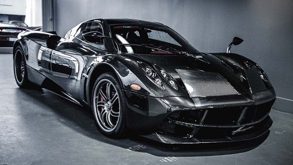 Pagani Huayra Carbon Edition