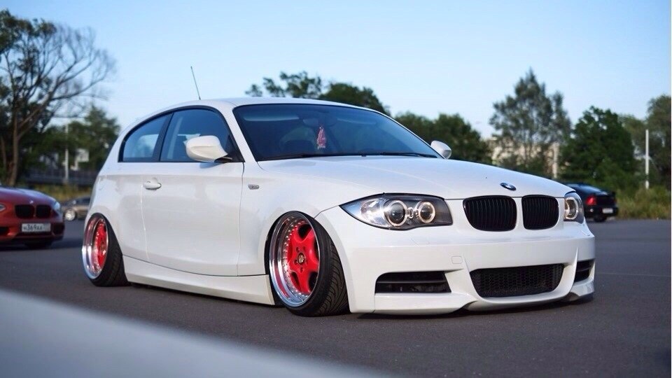 BMW 1. White  