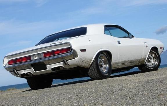 1970 Dodge Challenger R/T - 2