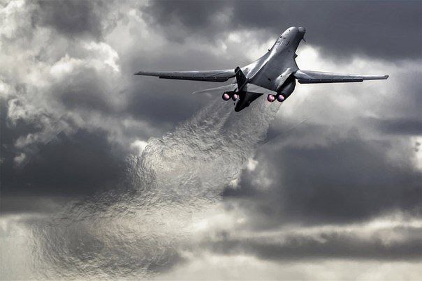   B-1B Lancer  