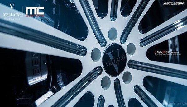 Bentley Flying Spur.6.0L W12Мощность: 625 л.с.Крутящий момент: 800 НмПривод: ПолныйМаксимальная ... - 7