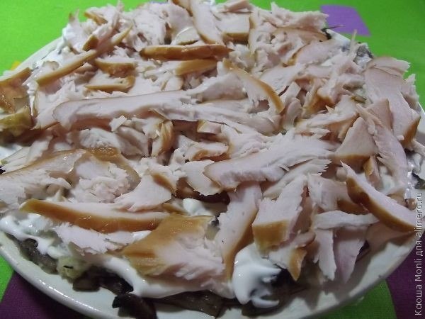 Салат Роза.Для приготовления салата «Роза» необходимы следующие продукты:— 200 г свежих шампиньонов— ... - 7