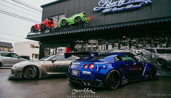 Nissan GT-R's  LB PERFORMANCE