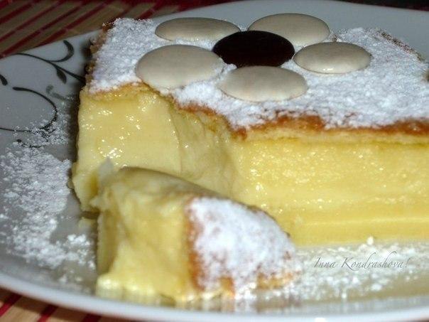 Тортик на десерт. Легкий и вкусный! Ингредиенты: - 0,5 л сметаны - 1 стакан сахара - 1 пакетик ...