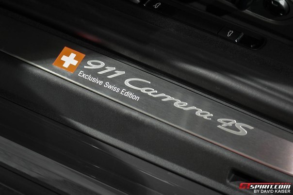 Porsche 911 Carrera 4S Exclusive Swiss Edition - 7