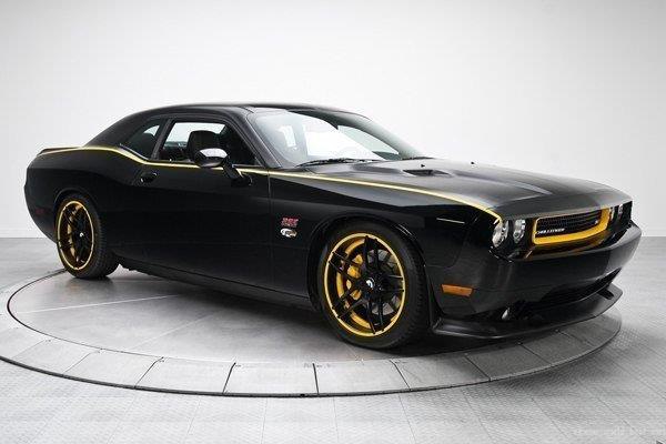 Dodge Challenger SRT8 392 by Penske Racing.: V8 392 c.i. (6425 .): 507 .. / ...