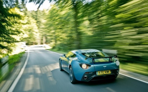 Aston Martin V12 Zagato.: 5935 3: 510 .. : 570 :  ... - 5