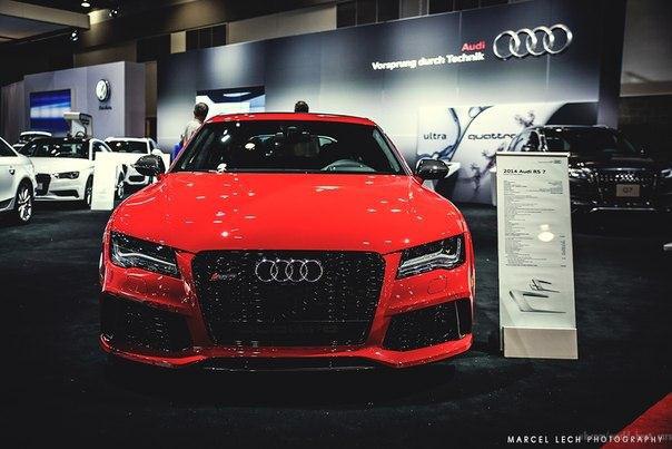 Audi RS7 Sportback US-spec, 2014.  -  V8 (3993 )  - 560 .. 700 . ... - 2