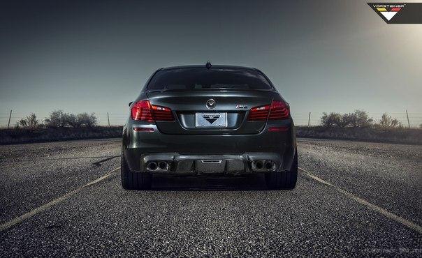 BMW F10 M5 - 8