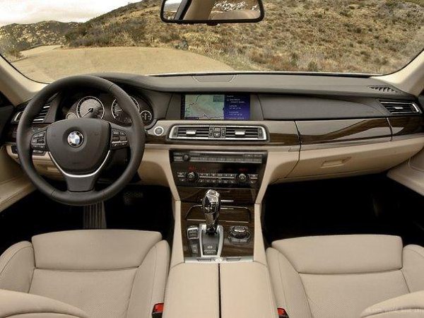   BMW 7- - 5