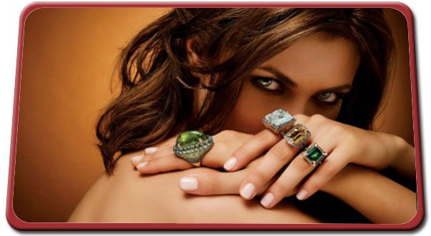 Самый верный признак истины — простота и ясность. Ложь всегда сложна, вычурна и многословна.