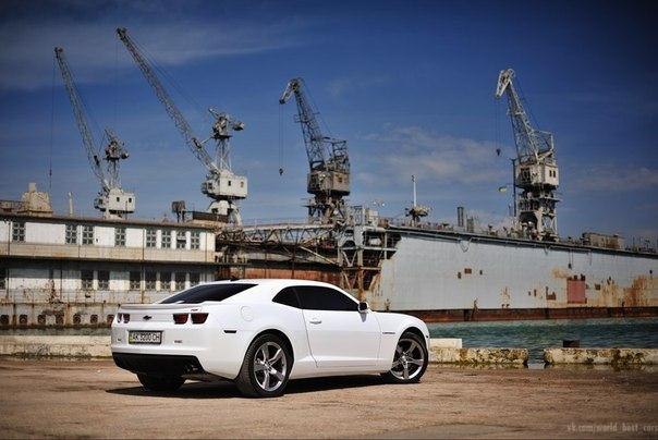 Chevrolet Camaro RS. - 6