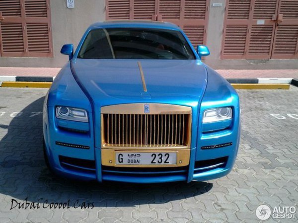 Rolls-Royce Mansory White Ghost.Мощность: 638 л.с.Крутящий момент: 800 НмПривод: заднийМаксимальная ... - 4
