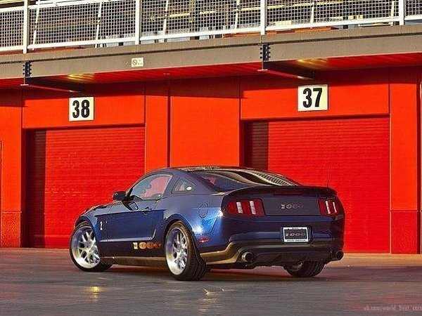 Shelby 1000.Мощность: 1000 л.с.Крутящий момент: 1016 НмПривод: заднийМаксимальная скорость: 350 ... - 5