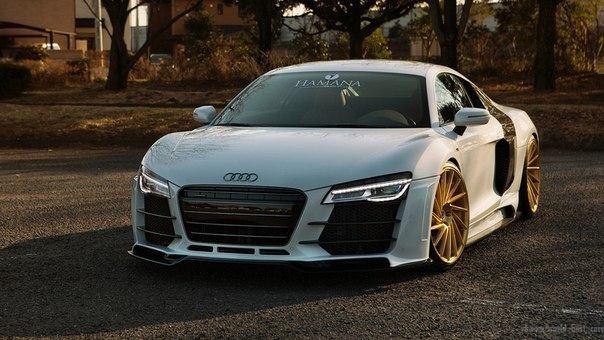 Audi R8