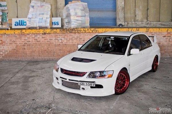 Mitsubishi Lancer Evolution IX - 2