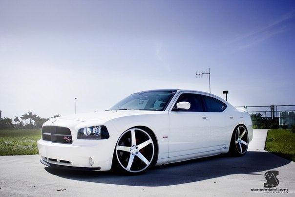 Dodge Charger R/T on Concavo Wheels - 7