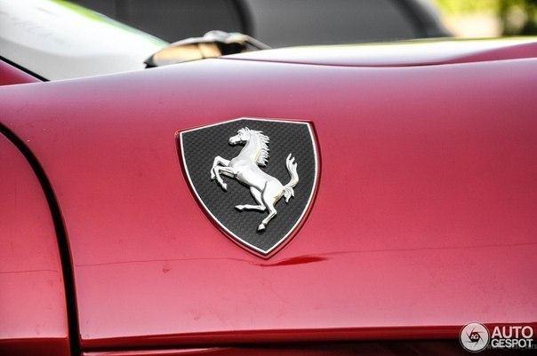 Ferrari F12 Berlinetta - 5