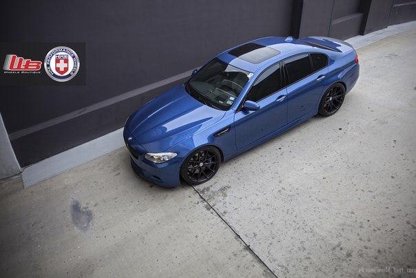 BMW M5 (F10) on HRE P101 Wheels. - 5