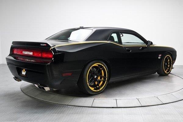 Dodge Challenger SRT8 392 by Penske Racing.: V8 392 c.i. (6425 .): 507 .. / ... - 5