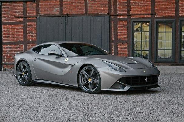 Ferrari F12 Berlinetta - 2