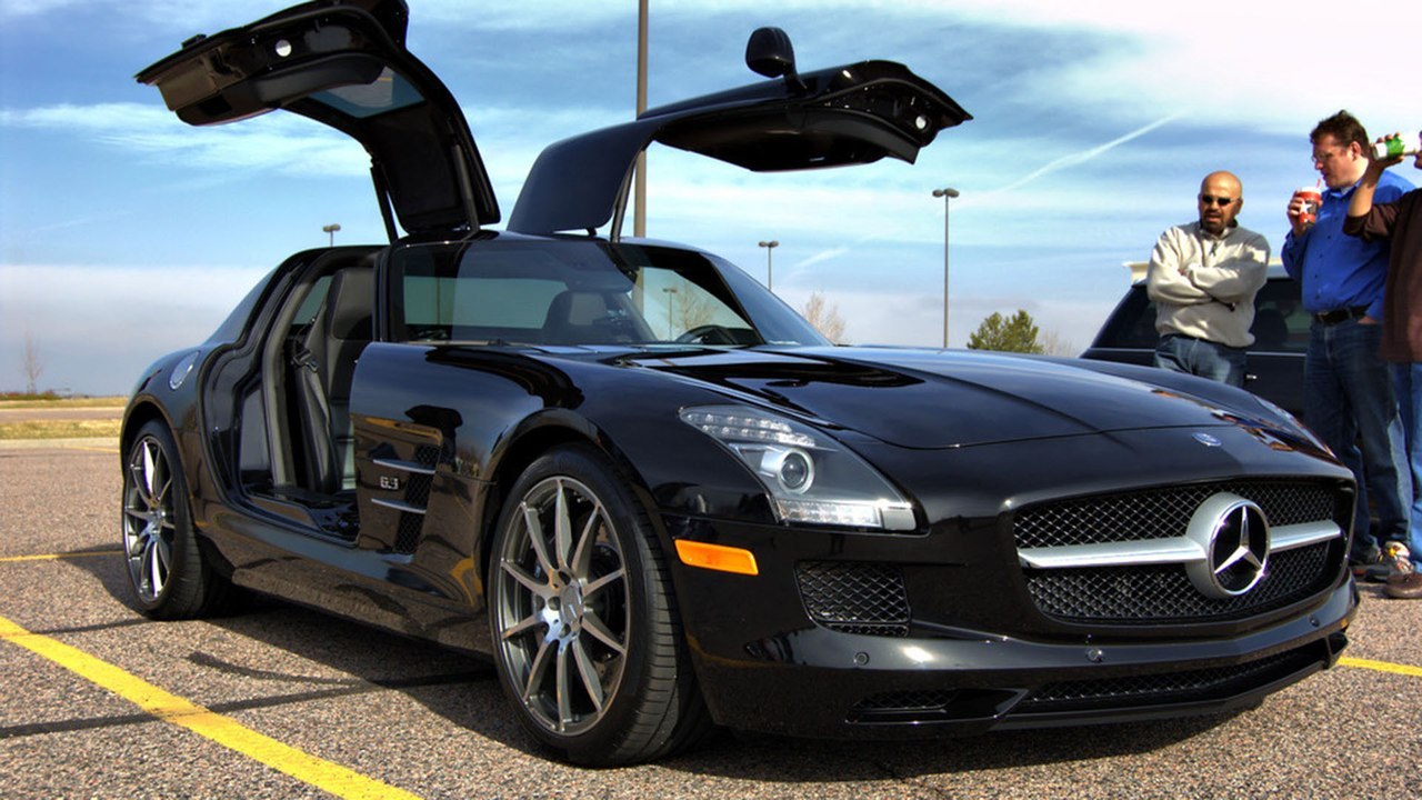 Mercedes SLS AMG