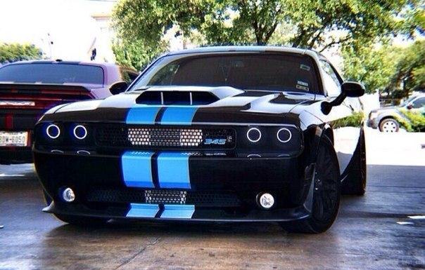 Dodge Challenger - 6