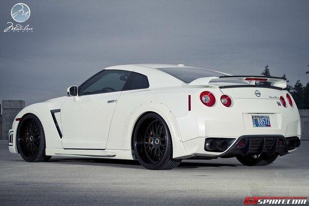 Nissan GT-R by Wald - 3