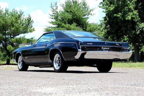 1966 Buick Riviera GS - 6