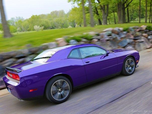 2014 Dodge Challenger SRT8 Core - 3