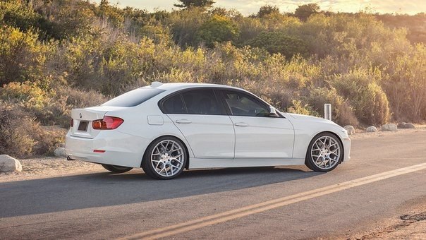 BMW 328i