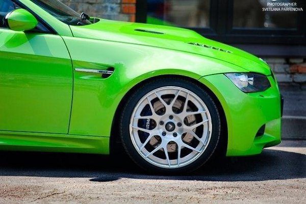 BMW 3 series Coupe Green Apple - 3