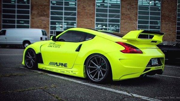 Nissan 370Z.