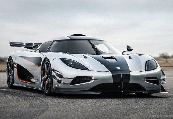 Koenigsegg Agera One:1