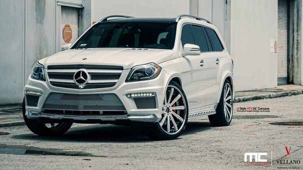 Mercedes Benz GL550