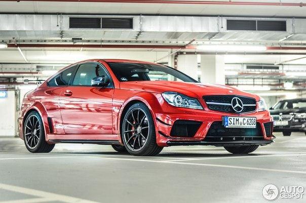 Mercedes-Benz C 63 AMG Coup Black Series. - 5