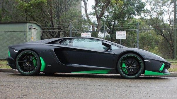 Lamborghini Aventador