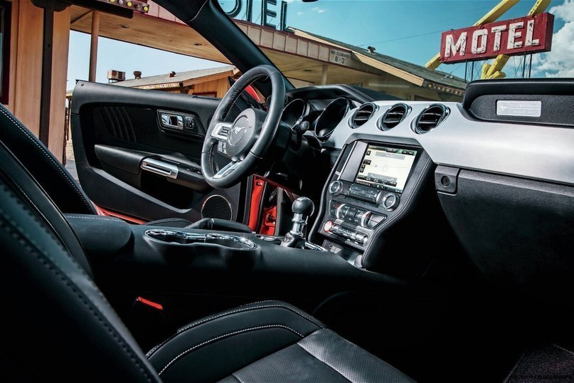 2015 Ford Mustang GT - 7