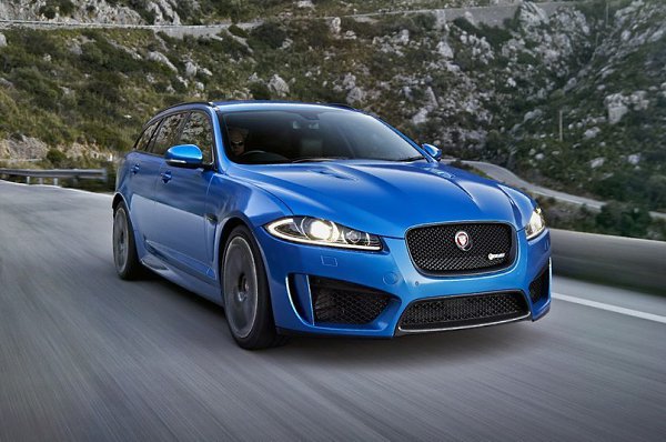 Jaguar XFR-S Sportbrake. Секси сарай? Да, есть такое - глаз не оторвать! К тому же, его V8 будет ... - 7