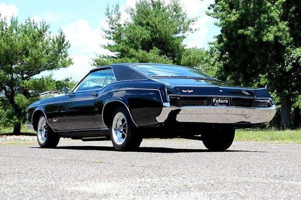 1966 Buick Riviera GS - 6