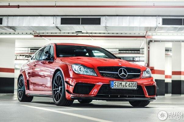 Mercedes-Benz C 63 AMG Coup Black Series. - 2