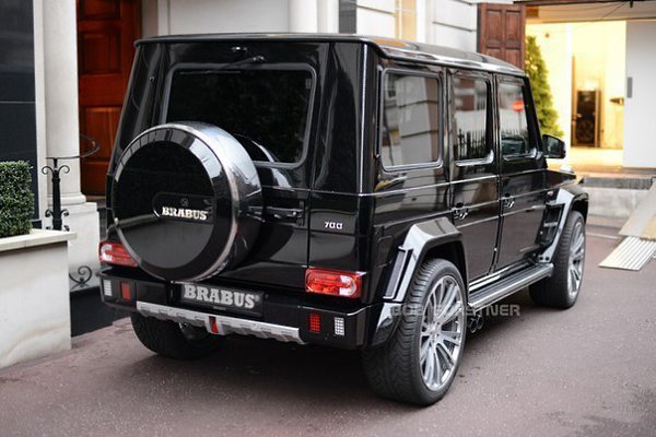 BRABUS 700 - 3