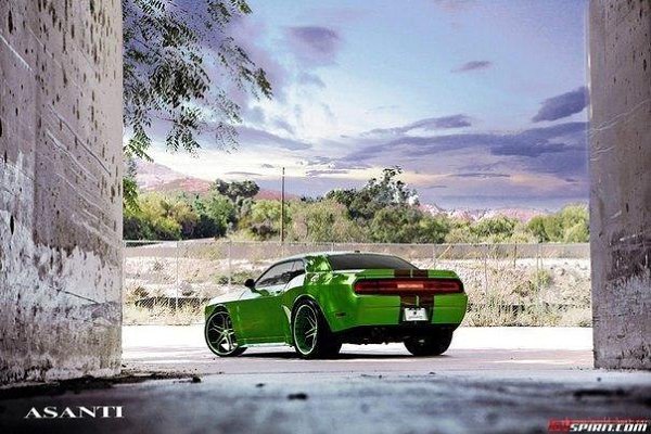 Dodge Challenger - 6
