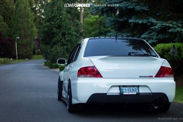 Mitsubishi Lancer Evolution - 8