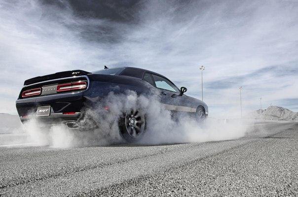 '15 Dodge Challenger SRT - 5