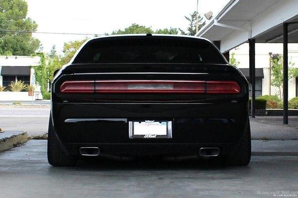 Dodge Challenger R/T - 3