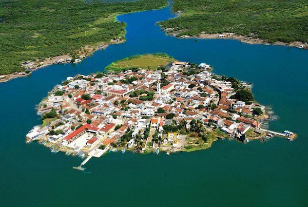 Подписывайтесь на нас:;-).http://fotostrana.ru/public/233467 Мескальтитан - город на воде, Мексика.