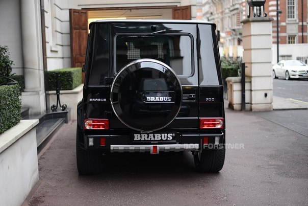 BRABUS 700 - 2