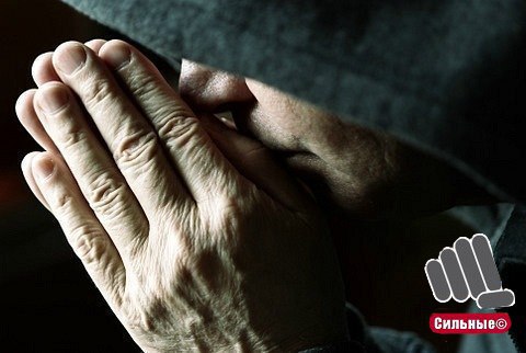 Мне Бога есть за что благодарить, со мною рядом те, кто всех дороже. И есть кого любить. Мне в жизни ...
