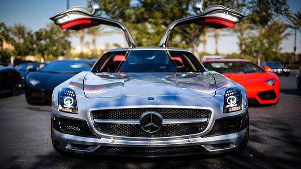 Mercedes-Benz SLS AMG